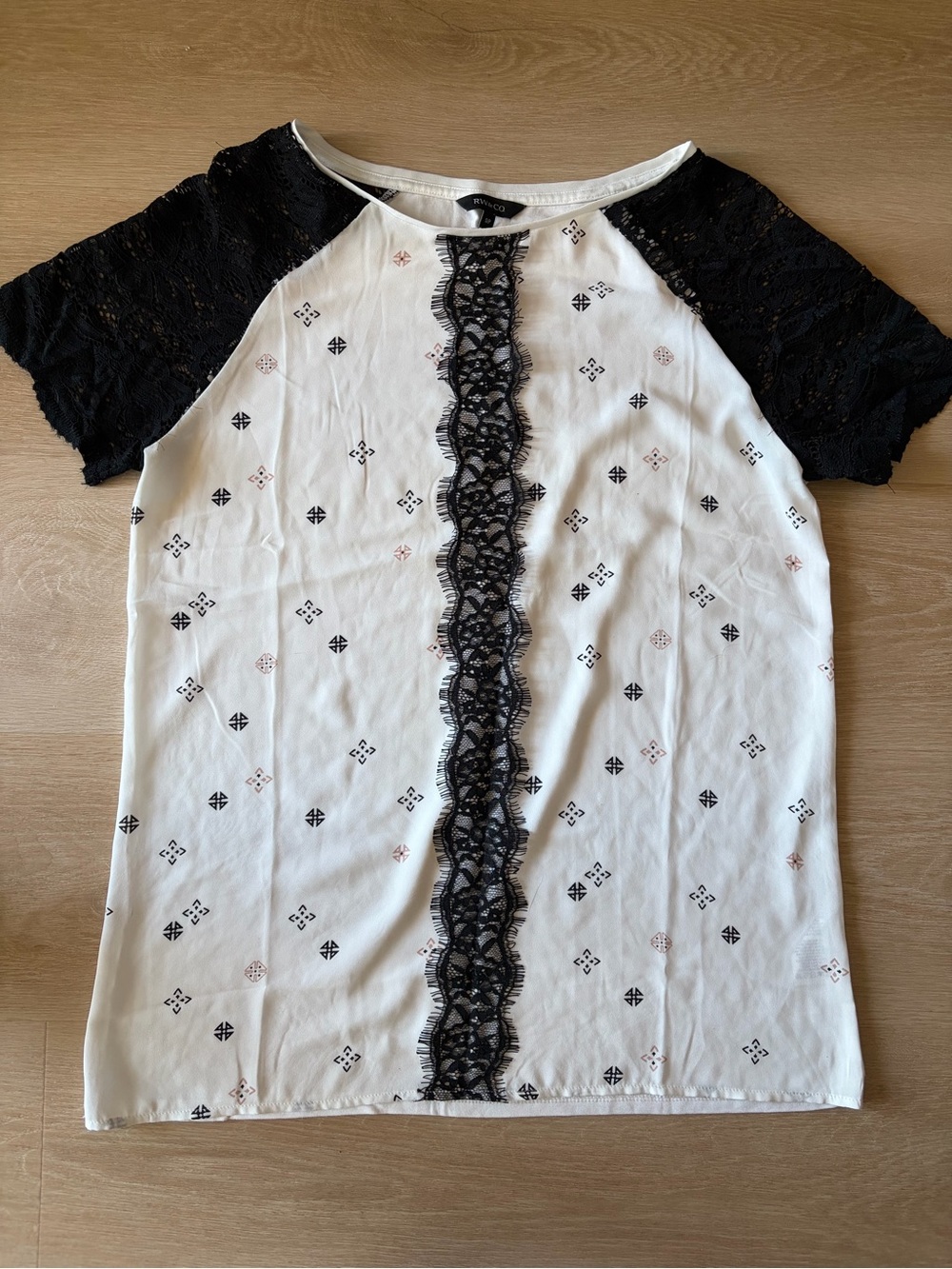 RW&CO Black Lace Sleeve Printed Blouse Top Size S/P
